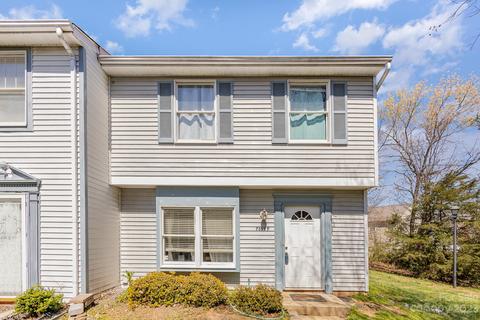 7309 Pebblestone Dr, Charlotte, NC 28212