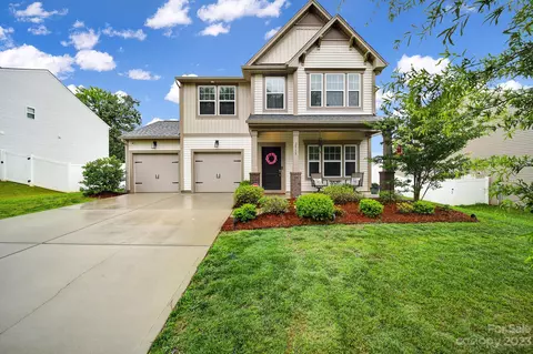 2515 Courtland Dr, Clover, SC 29710