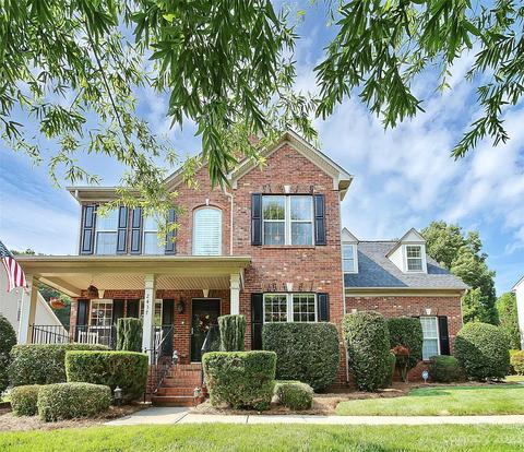 2437 Bethesda Oaks Dr, Gastonia, NC 28056