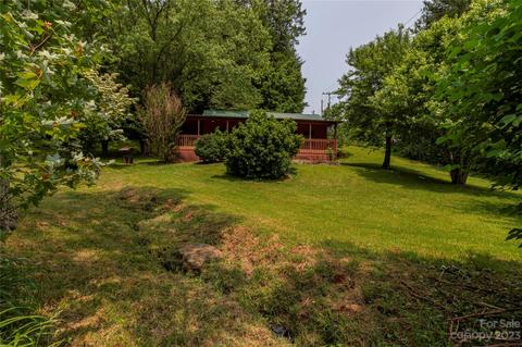 3345 State Hwy 197 N N Hwy, Burnsville, NC 28714