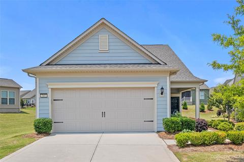 747 Birchway Dr, Fort Mill, SC 29715