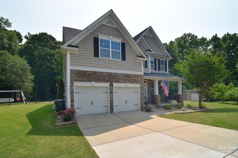473 Sheltered Cove Ct, Fort Mill, SC 29708