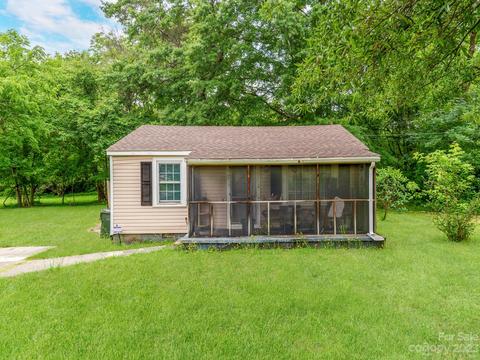 1071 Gaither Pl, Concord, NC 28027