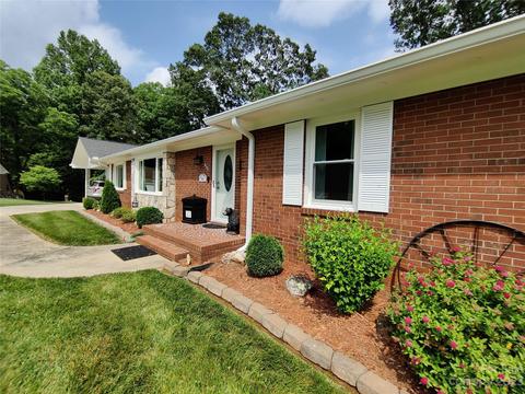 455 Kings Dr, Salisbury, NC 28144