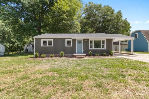 2308 Cedar Oak Cir, Gastonia, NC 28052