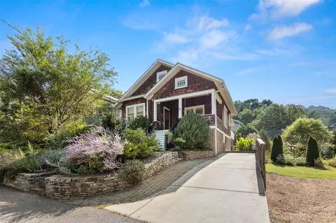 5 Oak Park Rd, Asheville, NC 28801