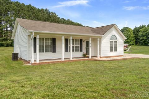 2247 Triplett Rd, Mount Ulla, NC 28125