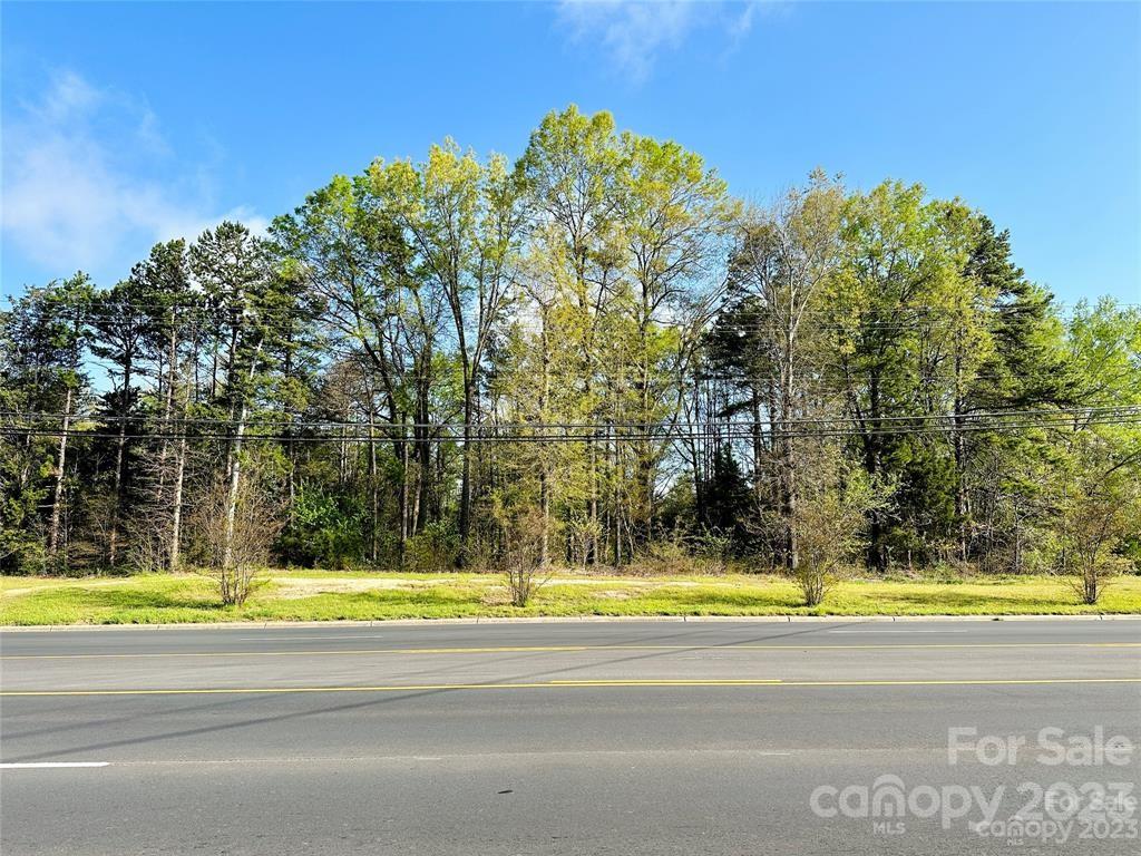 3614 Highway 74 E Hwy