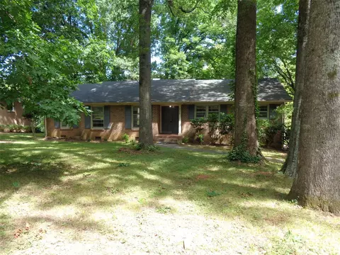 3526 Campbell Dr, Charlotte, NC 28205