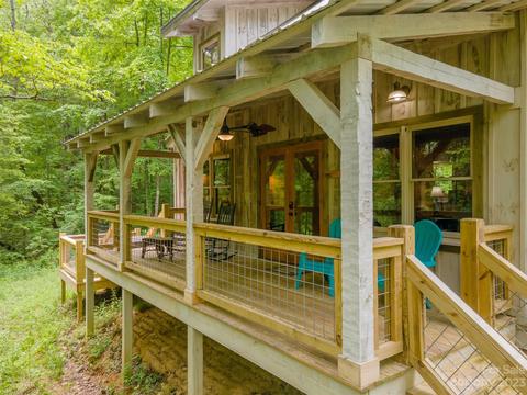 289 Lanterns Wick Trl, Sylva, NC 28779