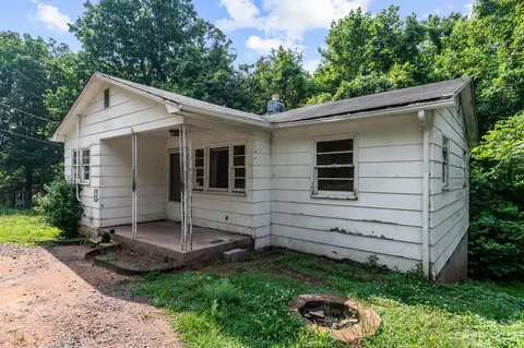 4381 Rhoney School Rd, Hickory, NC 28602