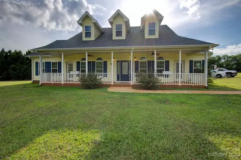 367 Lippard Farm Rd, Statesville, NC 28625