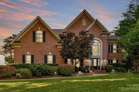 16709 Flying Jib Rd, Cornelius, NC 28031