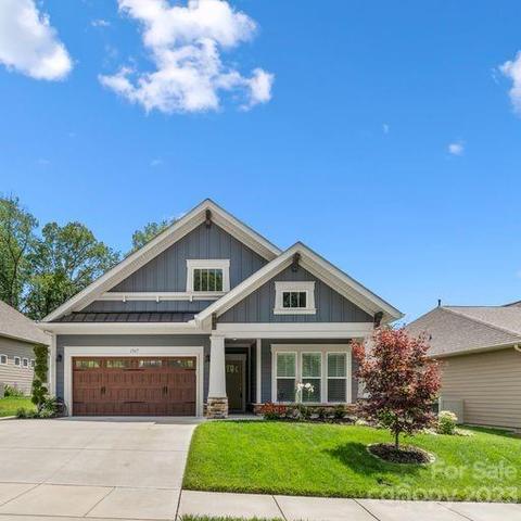 1367 Stonecroft Ln NW, Concord, NC 28027