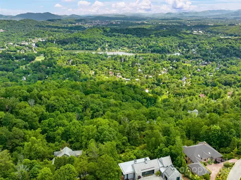 209 Senator Reynolds Rd, Asheville, NC 28804