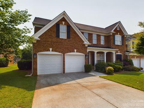 328 Falesco Ln, Matthews, NC 28105