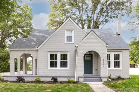 1202 Central Dr, Kannapolis, NC 28083