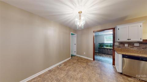 309 Mel Ln, Crouse, NC 28033 photo 6