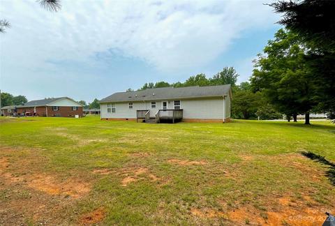 141 Eastview Dr, Bostic, NC 28018 photo 4
