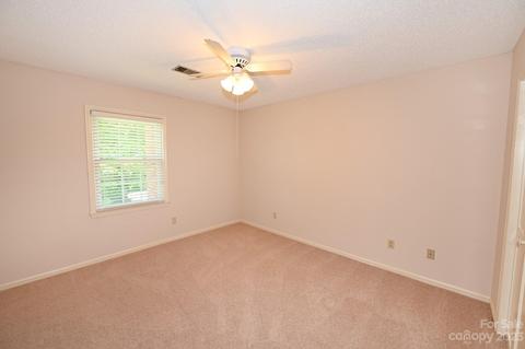 213 9th St NE, Conover, NC 28613 photo 33