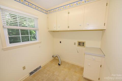 213 9th St NE, Conover, NC 28613 photo 41