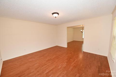 213 9th St NE, Conover, NC 28613 photo 9