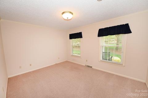 213 9th St NE, Conover, NC 28613 photo 26