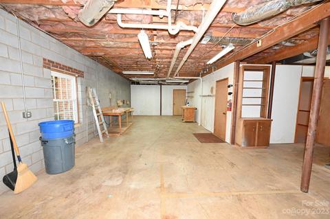 213 9th St NE, Conover, NC 28613 photo 40
