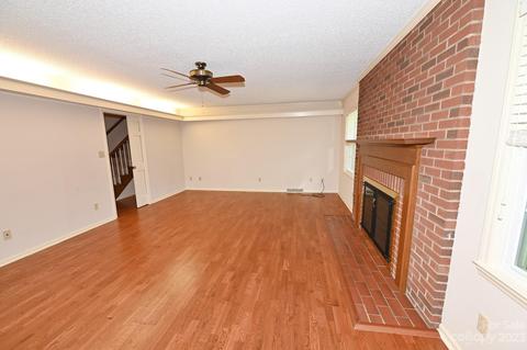 213 9th St NE, Conover, NC 28613 photo 11