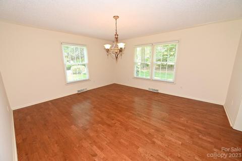 213 9th St NE, Conover, NC 28613 photo 10
