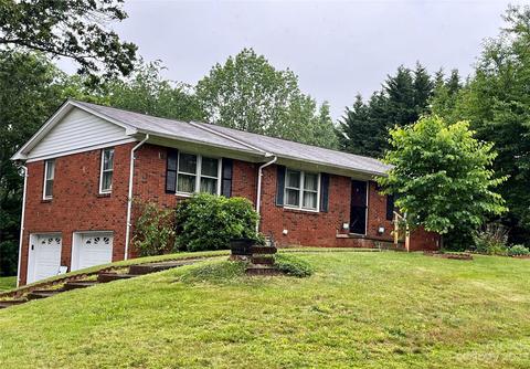 12 Hickory Drive #19 & 20, Asheville, NC 28806