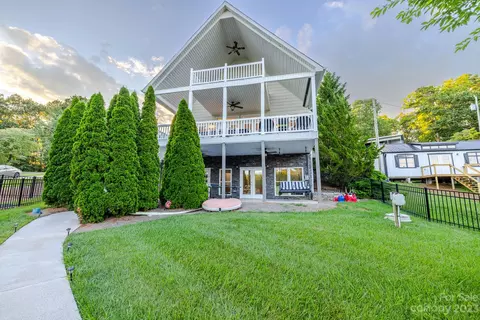 184 Whip O Will Cv, Badin Lake, NC 28127