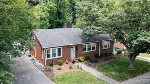 535 2nd St NE, Hickory, NC 28601