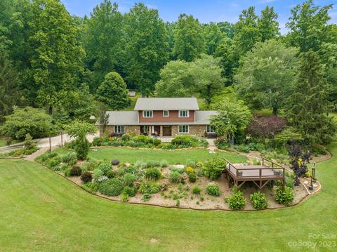 364 Poplar Dr, Candler, NC 28715