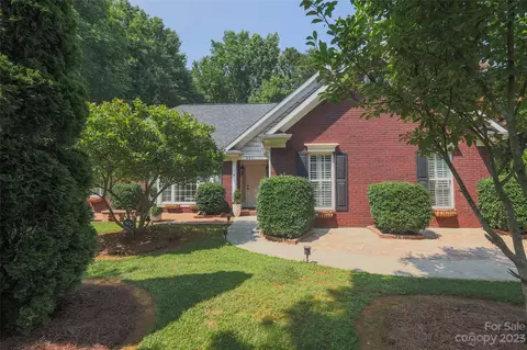 6901 Flaxton Dr, Mint Hill, NC 28227 photo 2