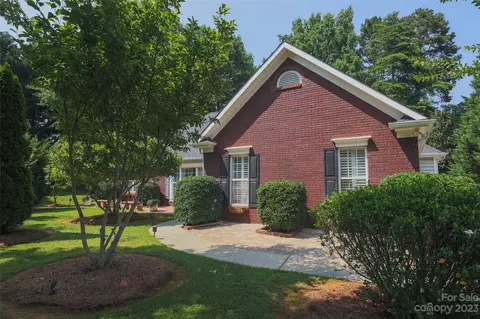 6901 Flaxton Dr, Mint Hill, NC 28227 photo 4