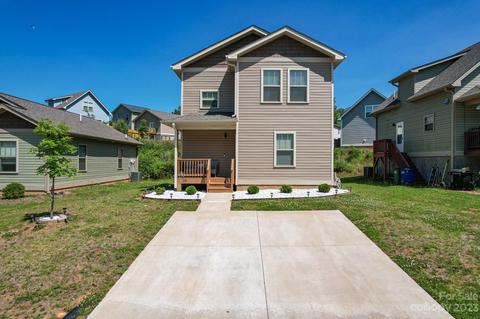 16 Lillie Farm Ln, Weaverville, NC 28787