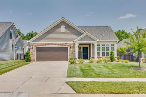 9054 Treetop Nw Way NW, Concord, NC 28027