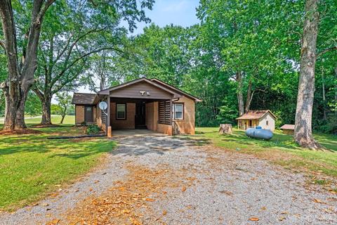 274 Mcentire Rd, Tryon, NC 28782 photo 5