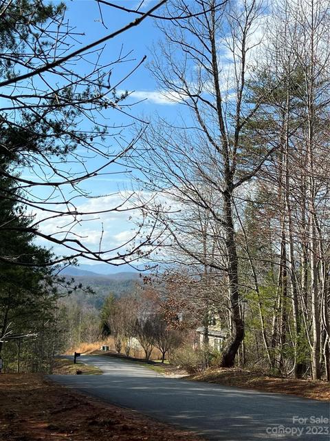000 High Lake Dr, Nebo, NC 28761