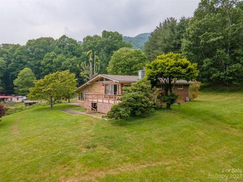 1052 Monteith Branch Rd, Sylva, NC 28779 photo 2