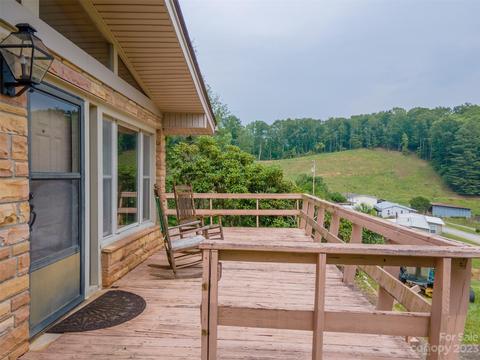 1052 Monteith Branch Rd, Sylva, NC 28779 photo 7
