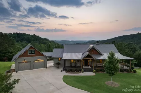 285 Red Tail Trl, Mill Spring, NC 28756