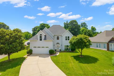 167 Chandeleur Dr, Mooresville, NC 28117