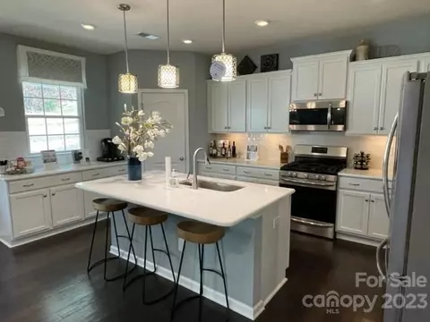 368 Kennerly Center 472 Dr #472, Mooresville, NC 28115