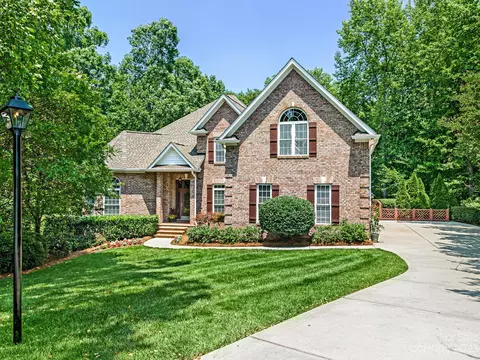 2805 Providence View Ln, Charlotte, NC 28270