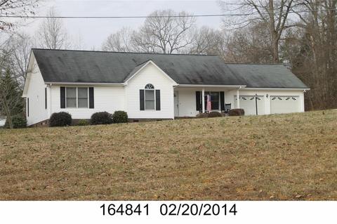 1131 Hardin Rd, Dallas, NC 28034