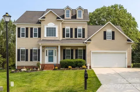 2919 Shady View Dr, High Point, NC 27265