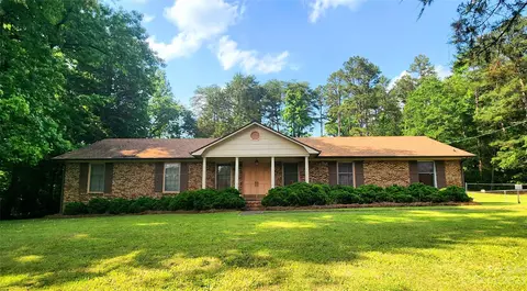 128 Devine St, Stanley, NC 28164