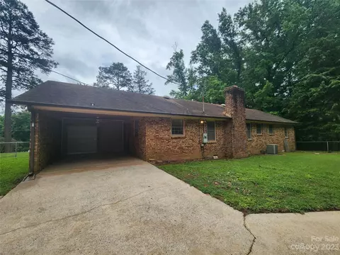128 Devine St, Stanley, NC 28164 photo 5